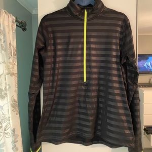 Nike dri fit pull over half zip